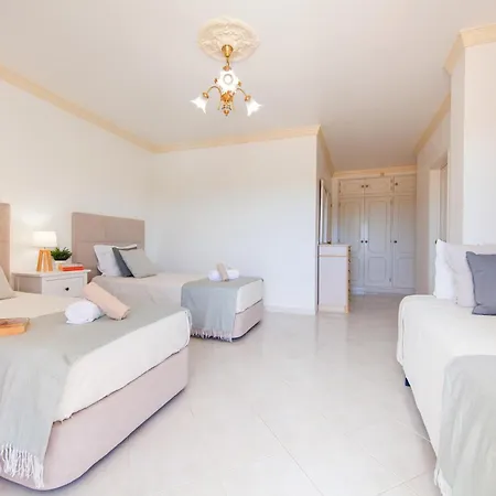 Vila Paloma - Tranquilidade Com Piscina Aquecivel E Bbq - Albufeira
