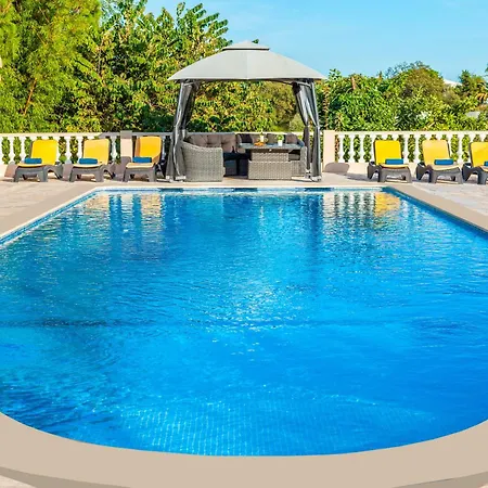Villa Paloma - Tranquilidade Com Piscina Aquecível E Bbq - *